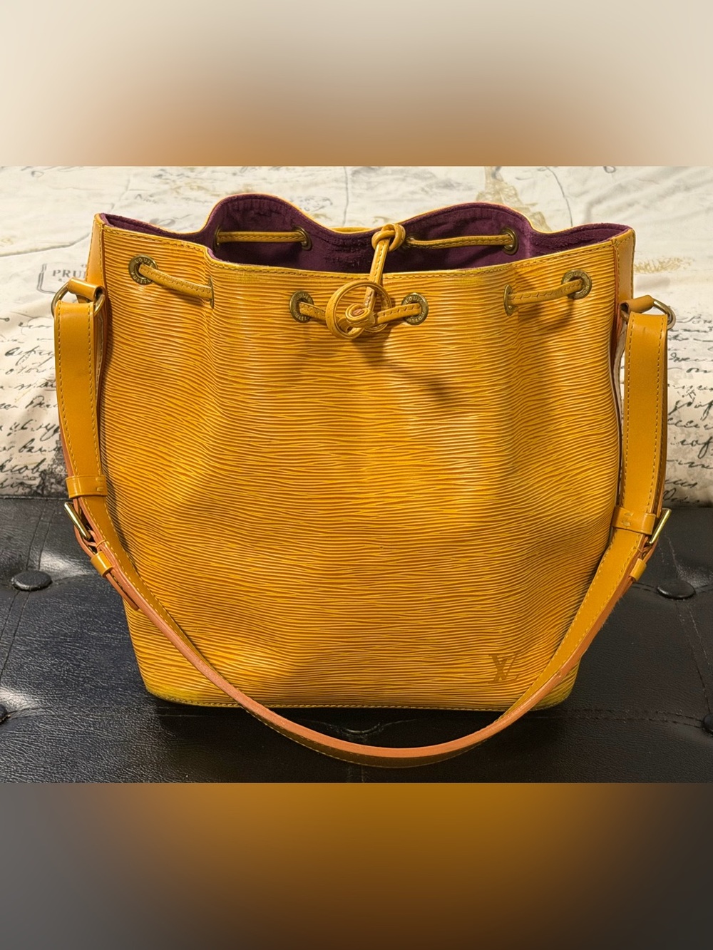 Authentic Louis Vuitton Vintage Epi Leather Petit Noe Shoulder Bag.